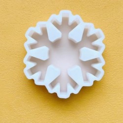 Snowflake Shaped Candle Mold