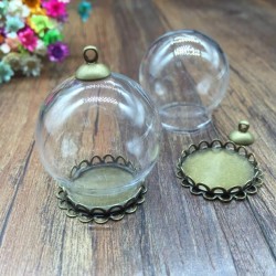 Glass globe & double lace setting base