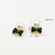 Pearl bow Enamel Charm